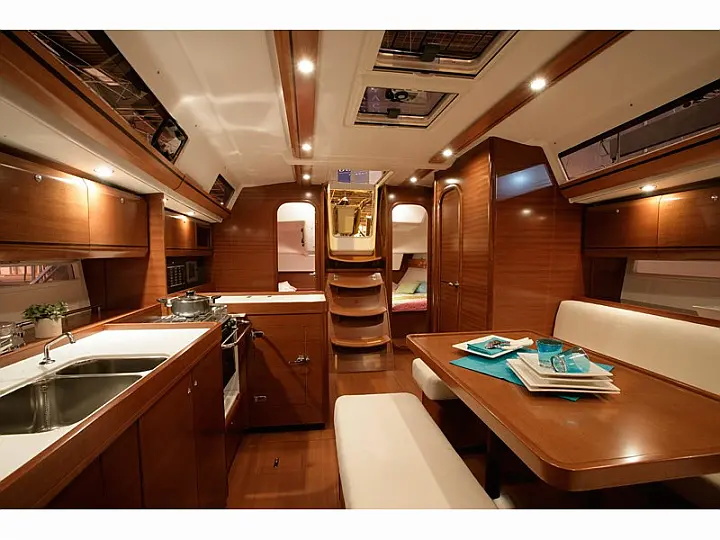 Dufour 405 RM - Innen Bild