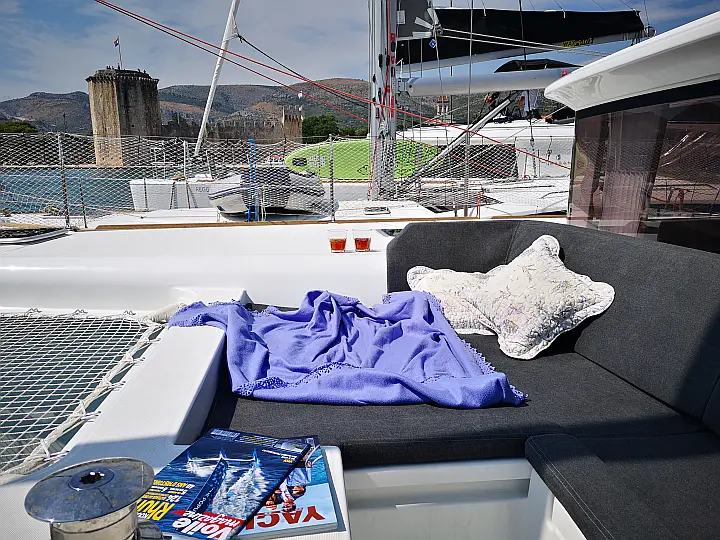 Lagoon 450 Fly - 