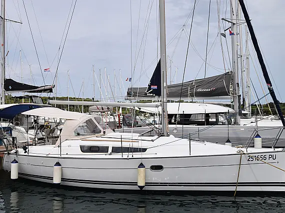 Sun Odyssey 32i